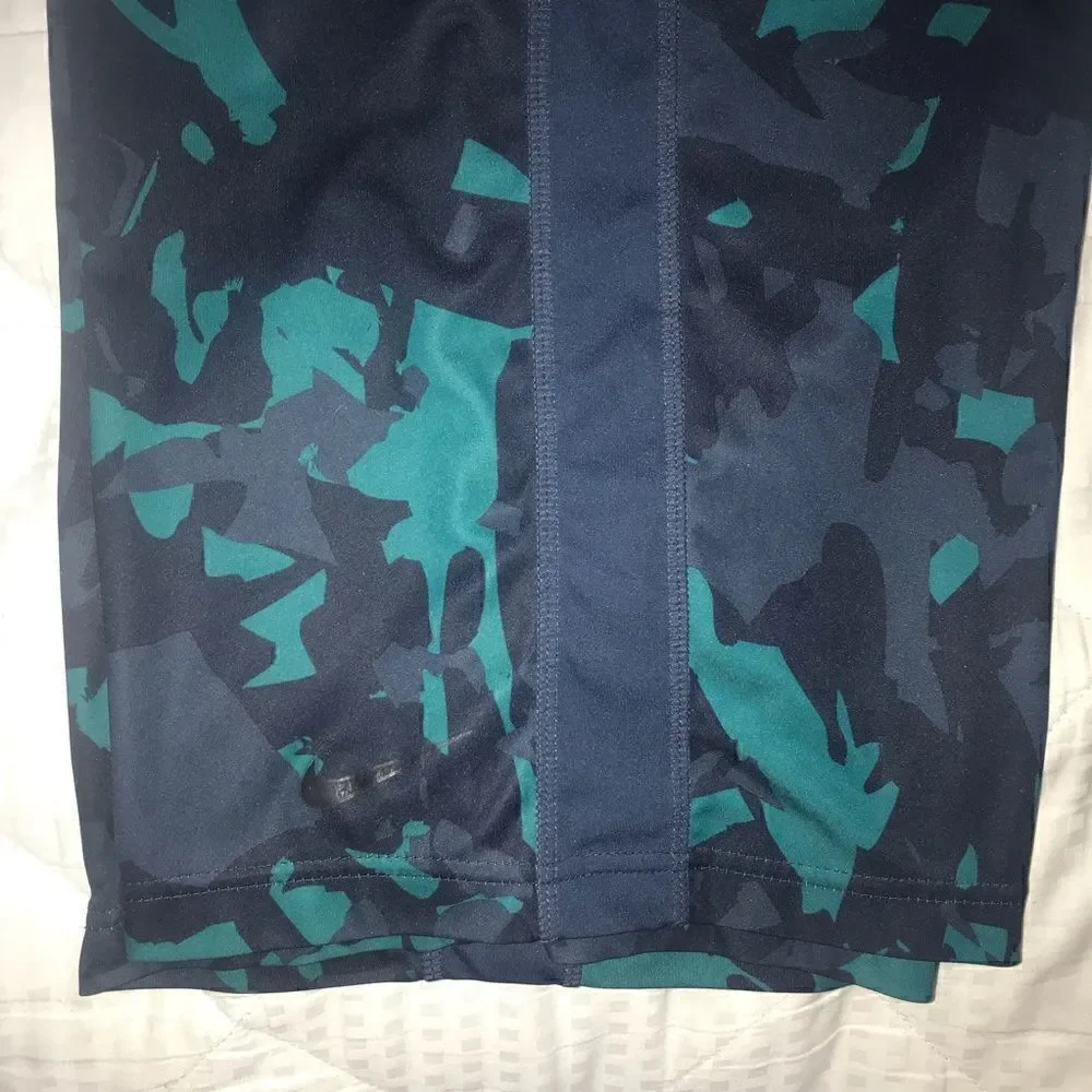 Nike basketball shorts in size boys XL
